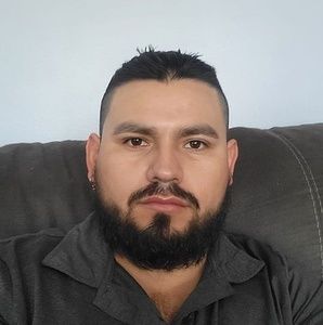 Meet your Posher, Eduardo